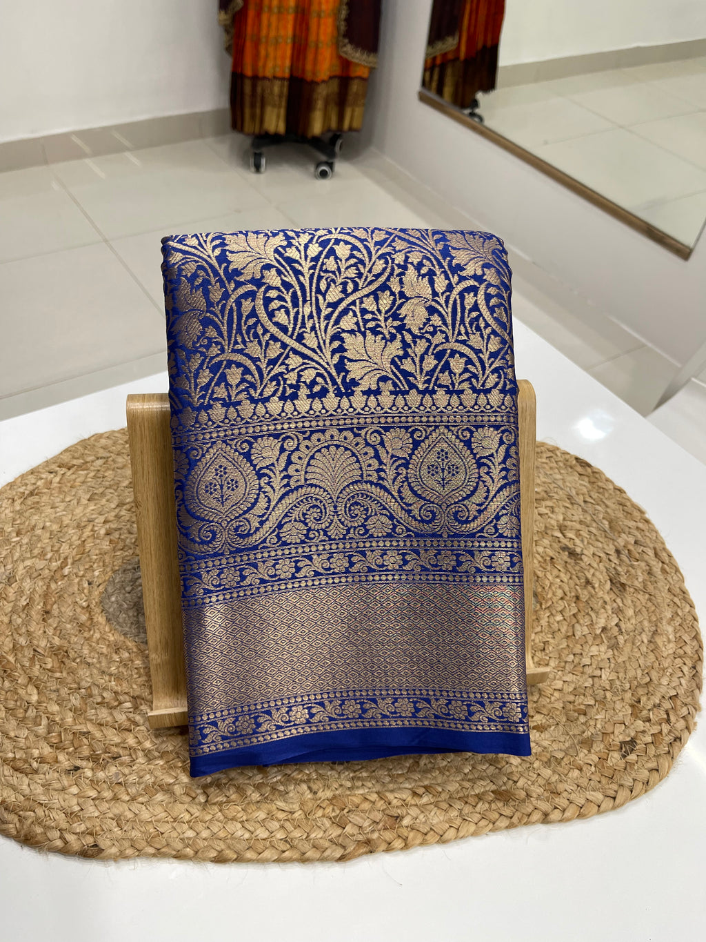 Semi kanchi
