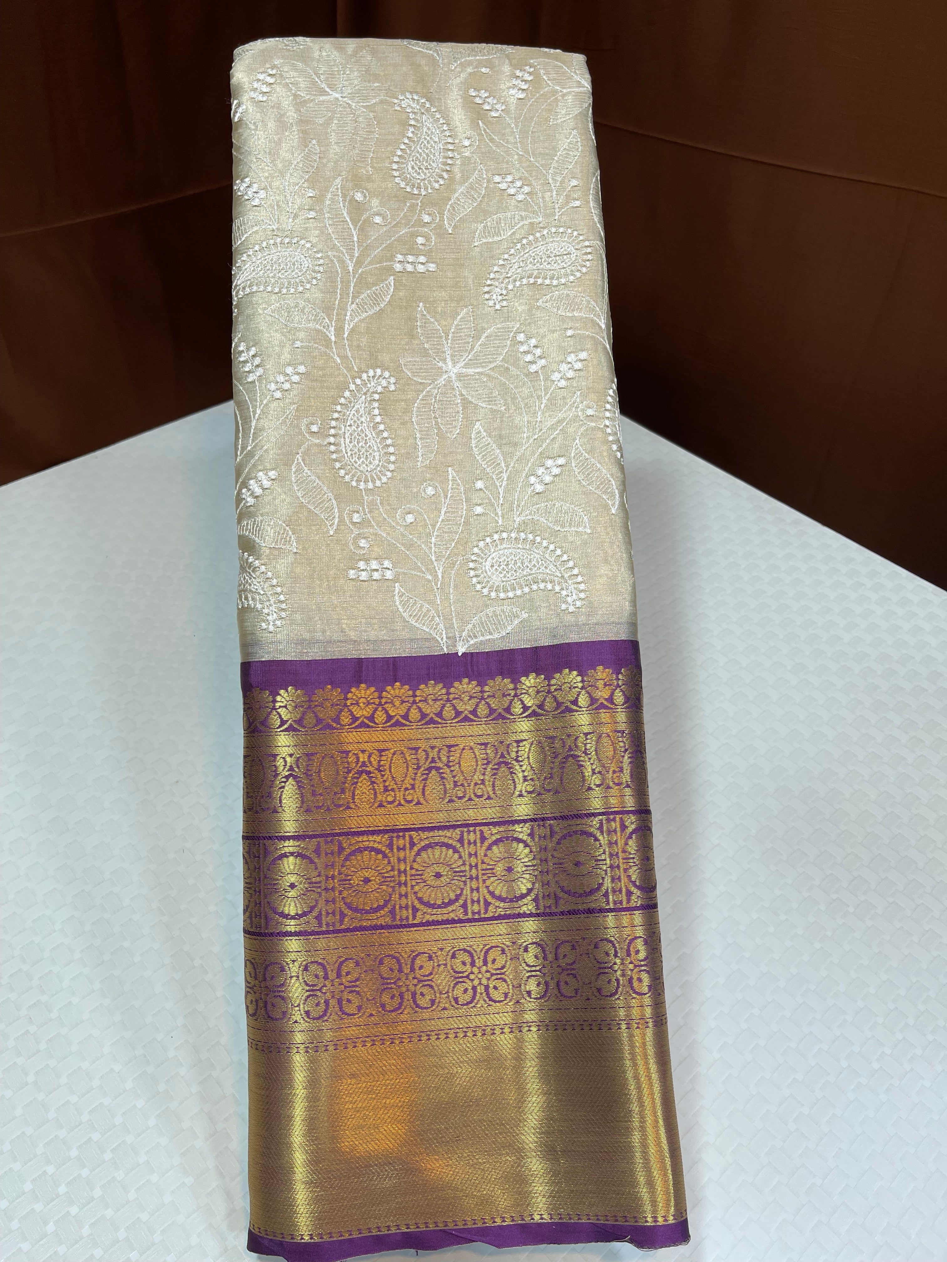 Chikankari work