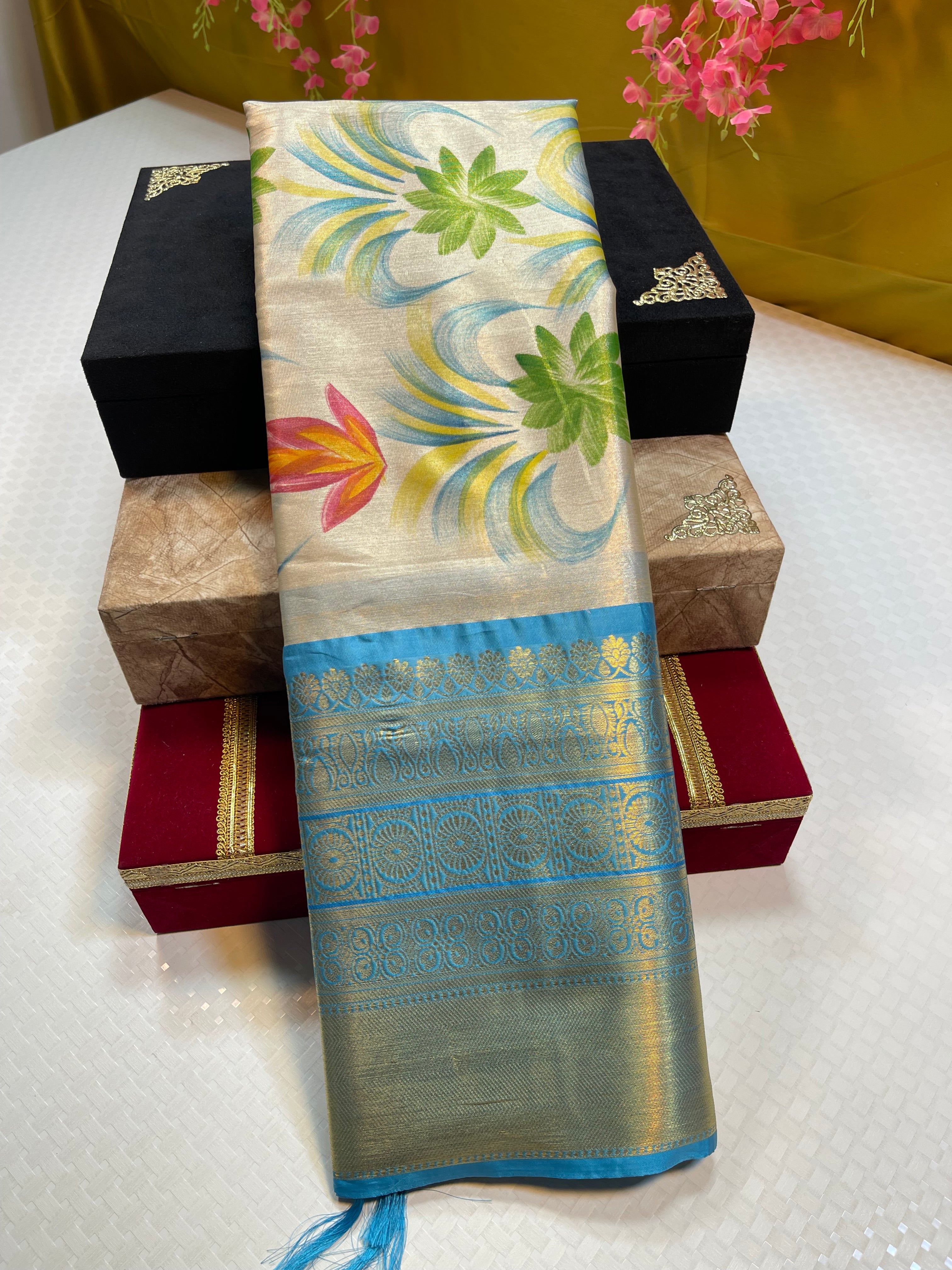 Tissue hand work