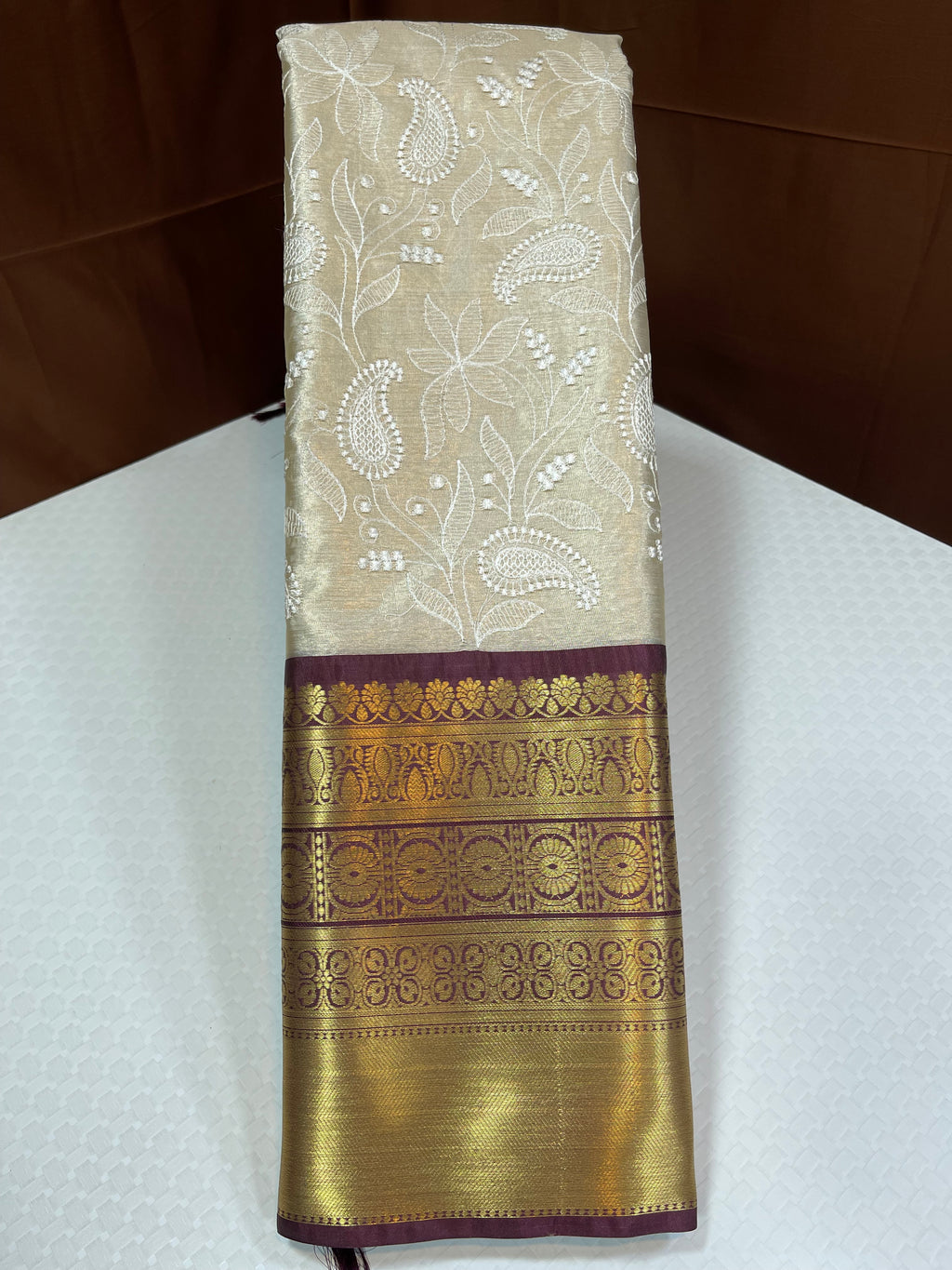Chikankari work