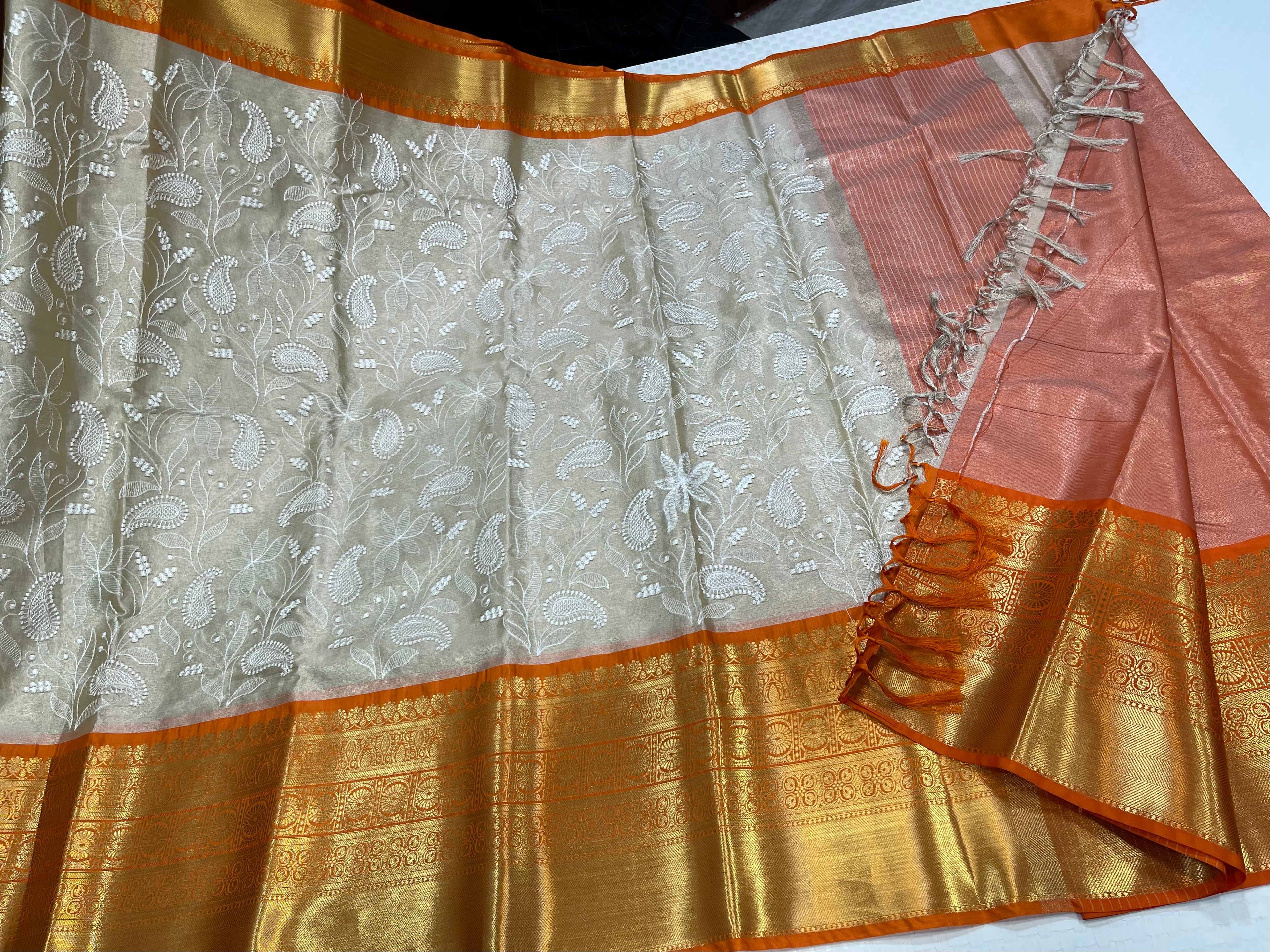 Chikankari work